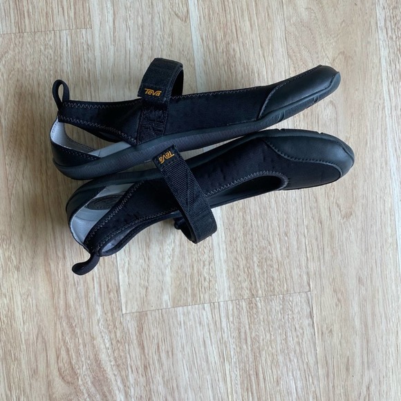 Teva Northwater Gore Strap Mary Jane Flats Women's Size 10.5 Black - Picture 4 of 7